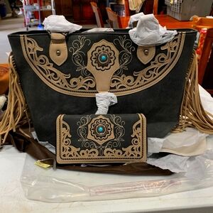 Beautiful Montana West Tote